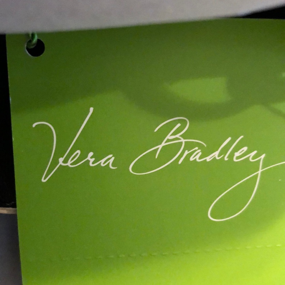 NWTNWTNWT!!! VERA BRADLEY LARGE TOTE, PERFECT!!!